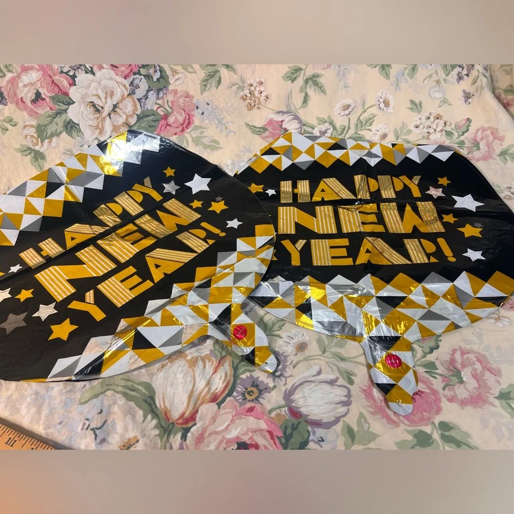 New Year Party Balloon and Decorations Set - Black & Gold